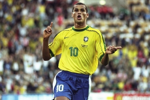 推动其进入 推动其进入