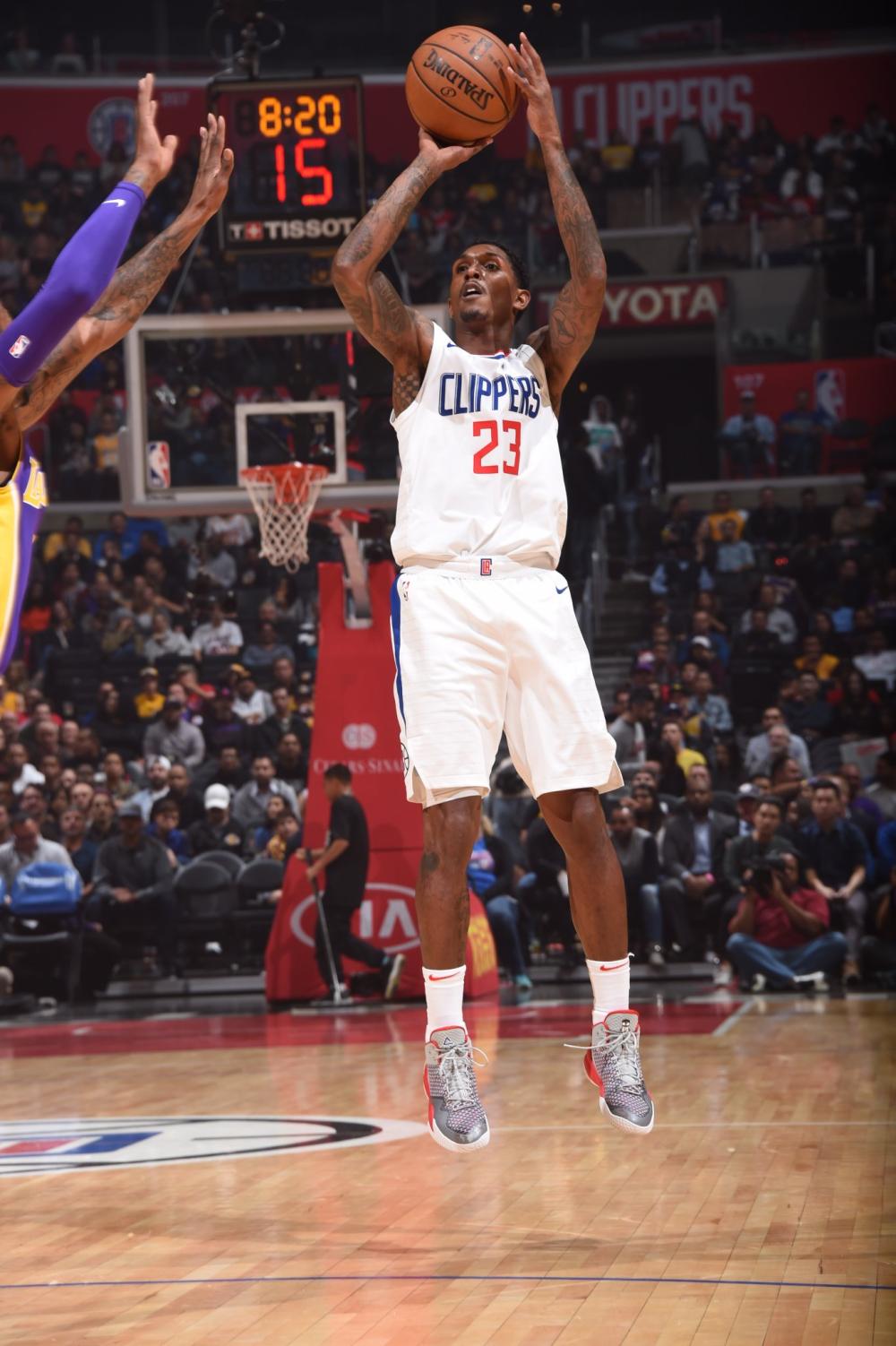 对比埃梅里 对比埃梅里