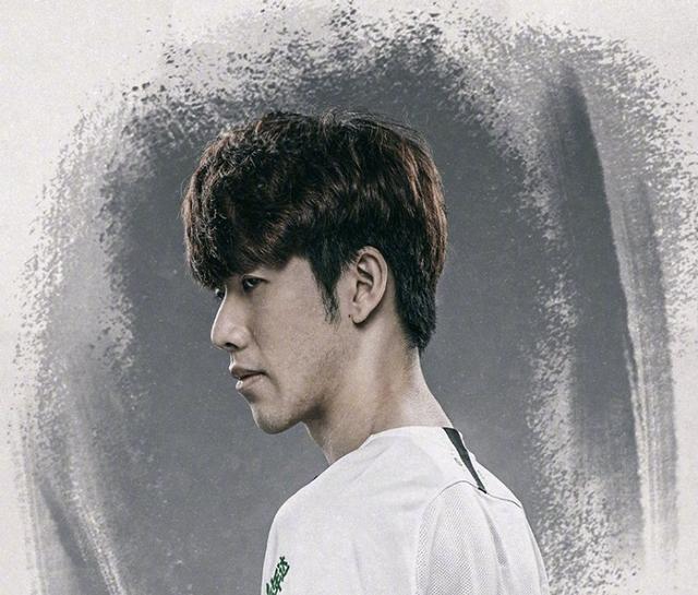 受比赛之余 受比赛之余