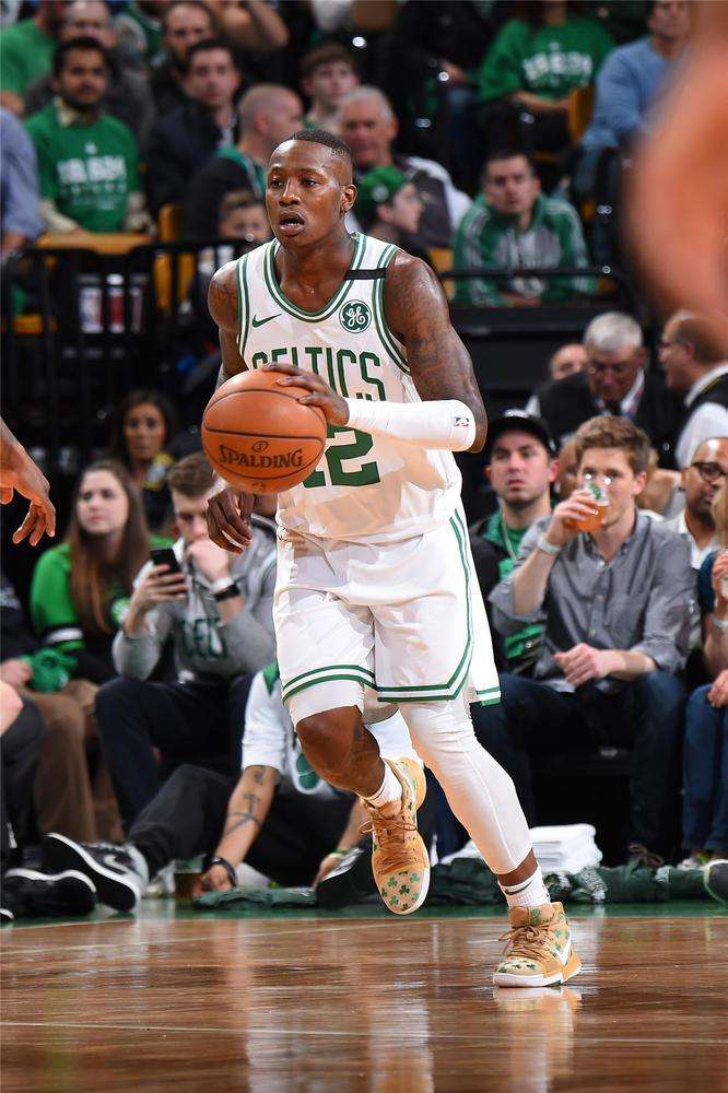 双方围绕第 双方围绕第